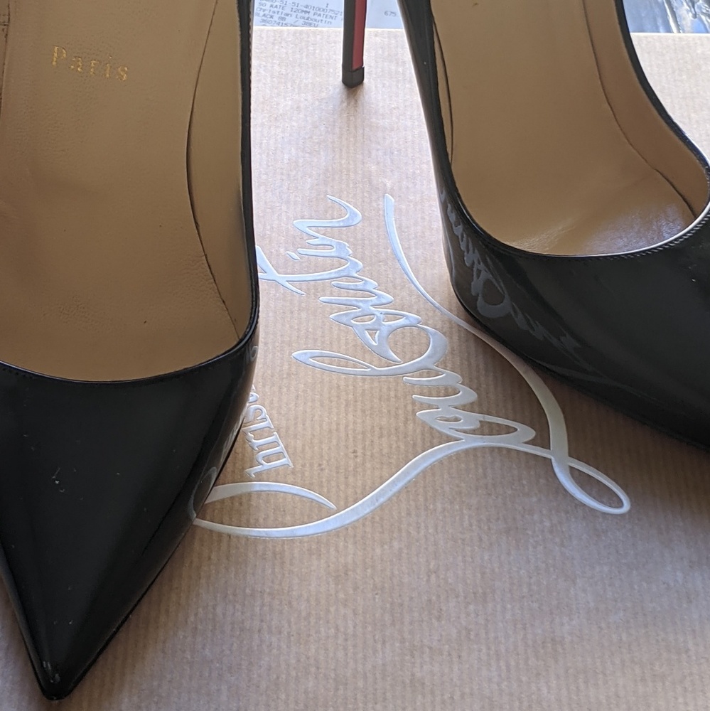 Meet your Posher, Rejina